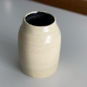 Small ceramic pot. Handmade